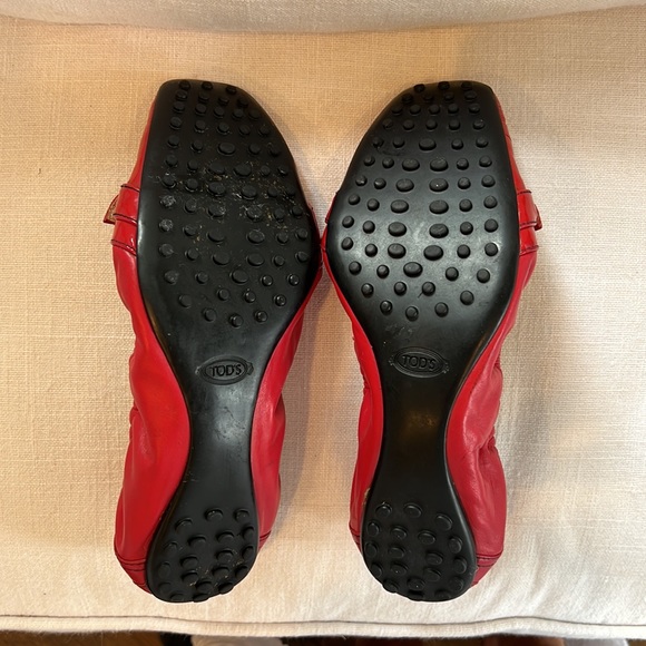 Red leather and patent Todd’s drivers - Picture 2 of 3